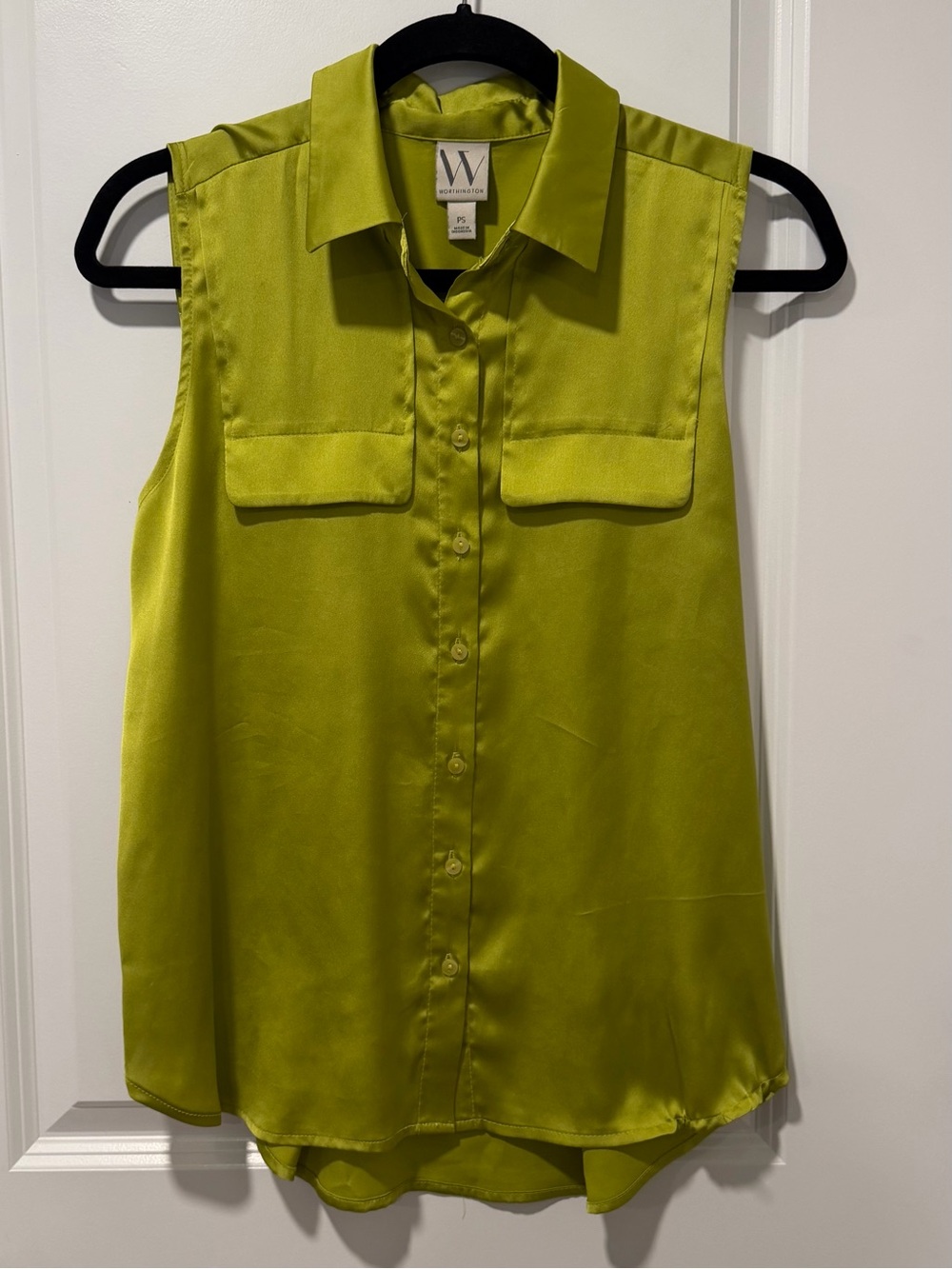 Worthington bright olive Green Sleeveless Button-Down Blouse 🫒